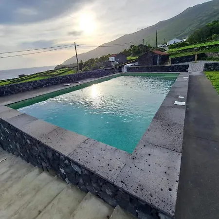 Casas Da Prainha B * Santo Amaro (Azores)