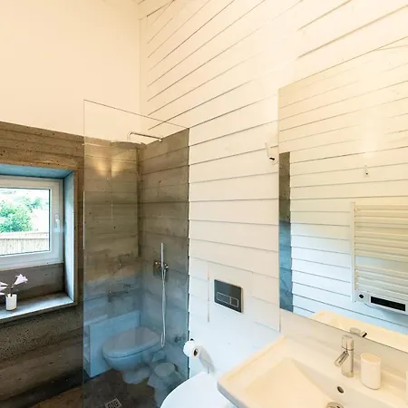 Casas Da Prainha B * Santo Amaro (Azores)