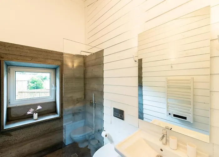 Casas Da Prainha B * Santo Amaro (Azores)